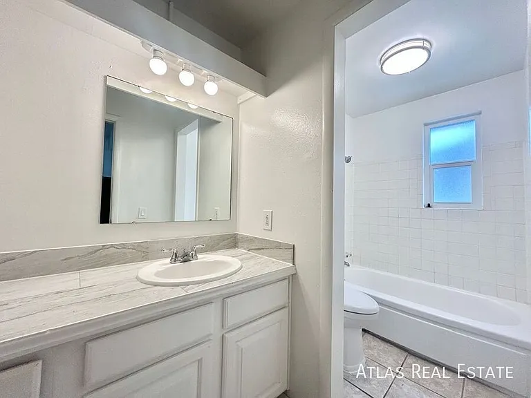 132 W Ida Ave — Photo 33