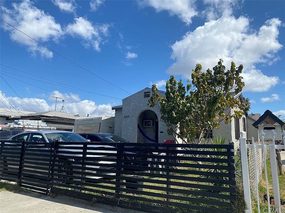 1st image of 8906 Holmes Ave