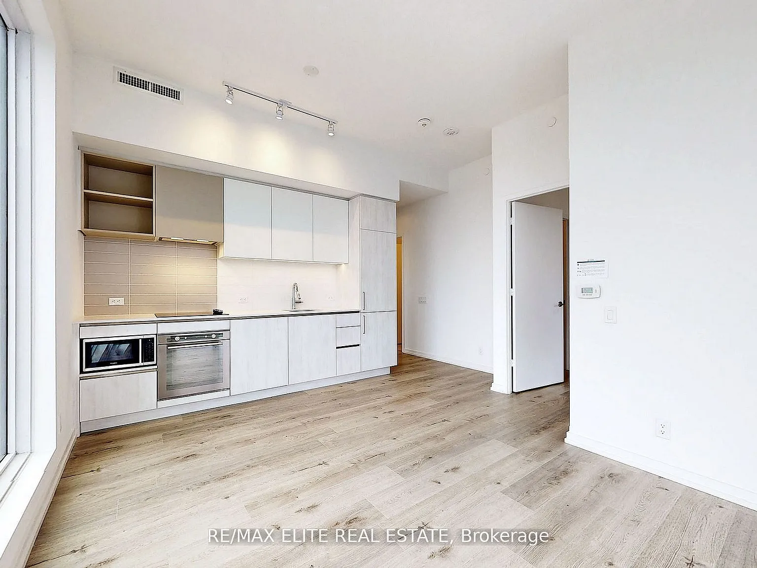 2 bed, $2,750 — Photo 3