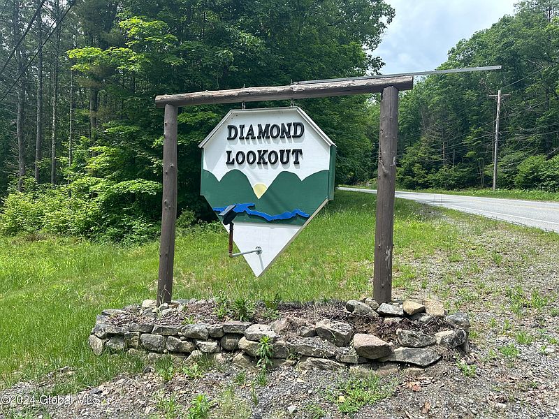 3rd image of 49 watershed dr