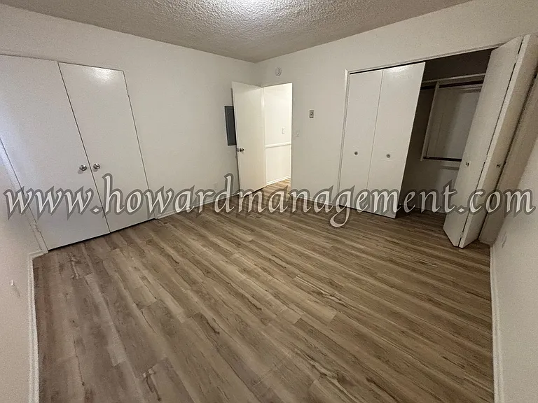01302EU — Photo 24