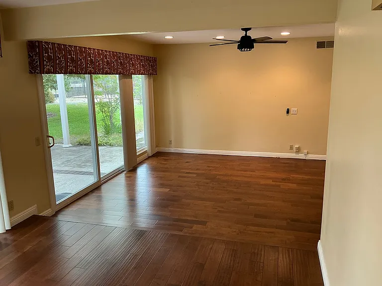 1920 Alto Ln — Photo 10
