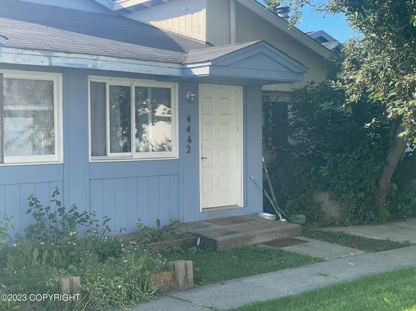 4442 Reka Dr, Anchorage, AK 99508