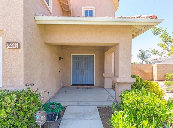 3rd image of 25595 Motte Cir