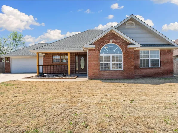 735 Todd Cir, Pea Ridge, AR 72751