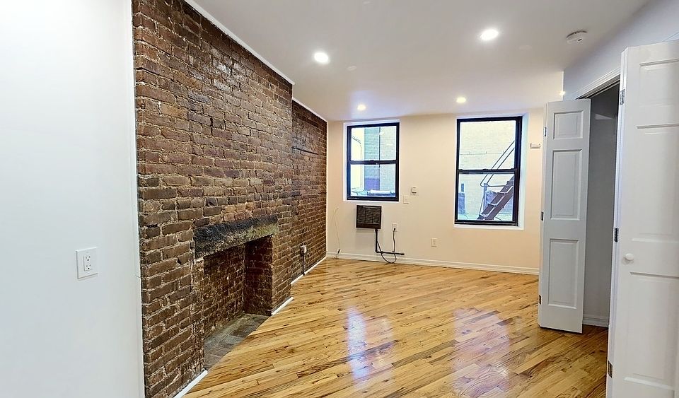 1st image of 120 Orchard St #8A