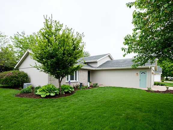2nd image of 4635 Bedfordshire Dr