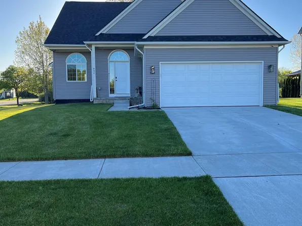 990 Cross St, Oxford, MI 48371