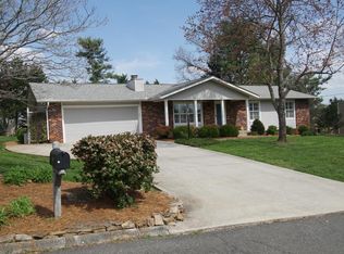 1628 Colonade Rd, Knoxville, TN 37922