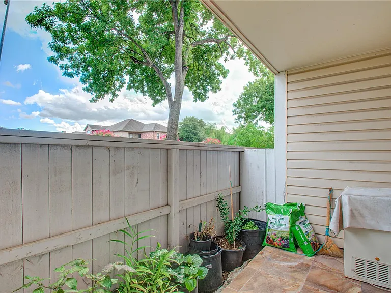 2750 Holly Hall St #1315 — Photo 38