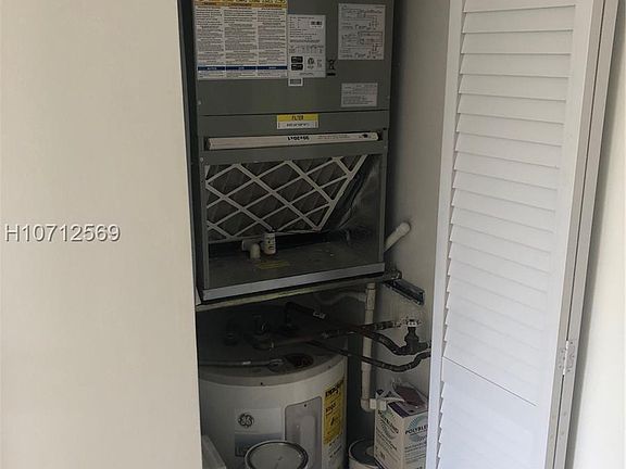 5th image of 16546 NE 26th Ave APT 4G