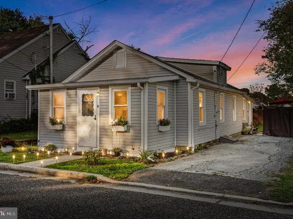 152 Georgia Rd, Pennsville, NJ 08070