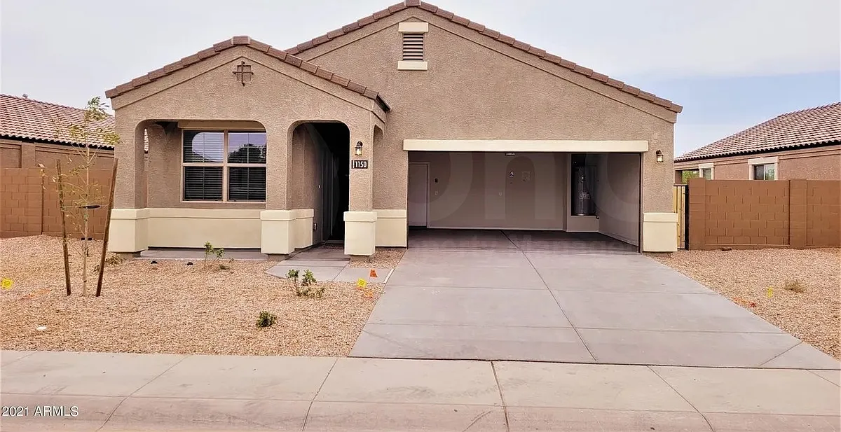 4 bed, 2.0 bath, 1716 sqft, $1,699 — Photo 2