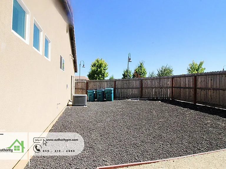 4624 Pleasant Hills Dr — Photo 31