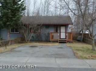 3260 Travis Ln, Anchorage, AK 99507