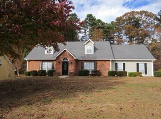 1110 Cherry Laurel Dr, Lithonia, GA 30058