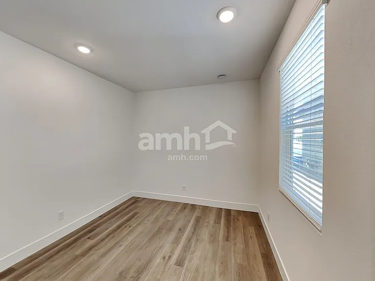 4230 Halo Hollyhock St — Photo 14
