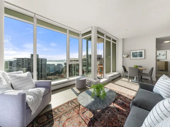 175 W 2nd St #1106, North Vancouver, BC V7M 0A5