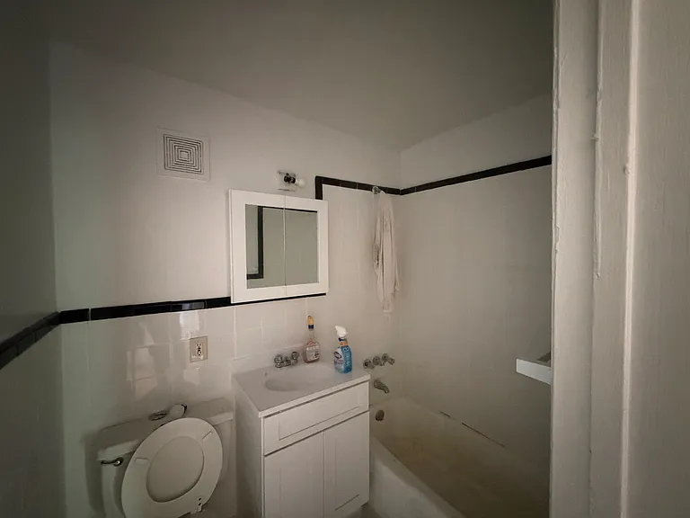 37 Odell Ave #2A — Photo 6
