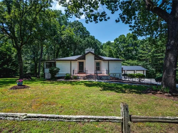 172 Miquel Jorge Ln, Canton, GA 30115
