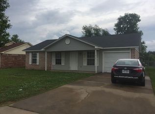 817 S 38th St, Van Buren, AR 72956