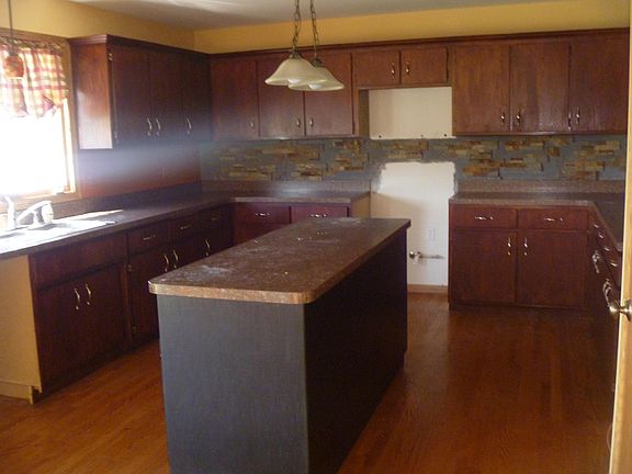 5th image of 348 Curwick Dr