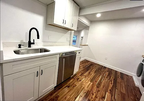 303 Carter St #1 Photo 1