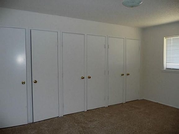 5th image of 3605 Knight Ln