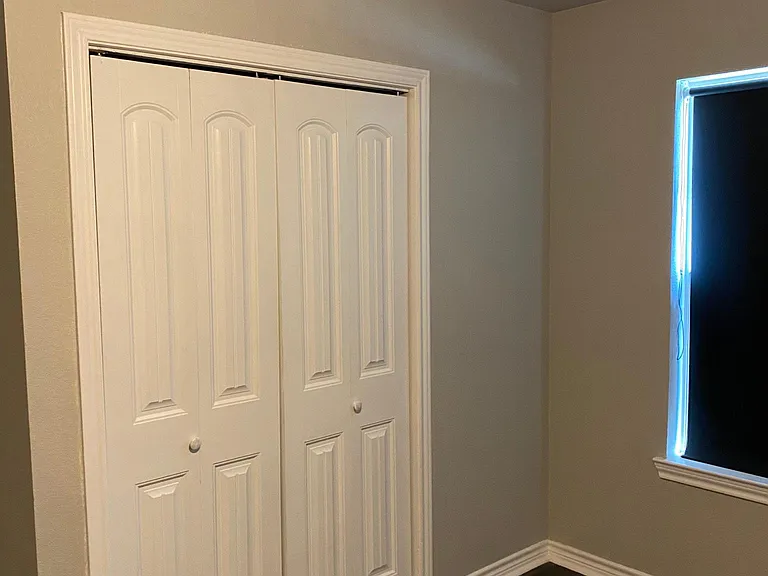 4110 Johnson St — Photo 11