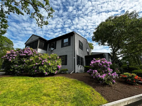 14 Harold Street APT 2F, Harwich Port, MA 02646