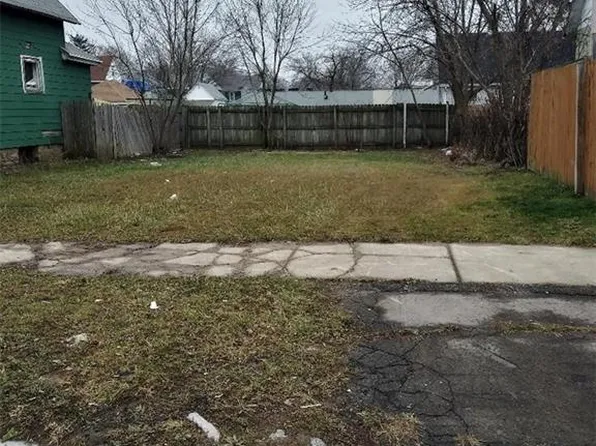 1403 17th St, Niagara Falls, NY 14305