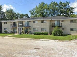 8401 N Granville Rd, Milwaukee, WI 53224