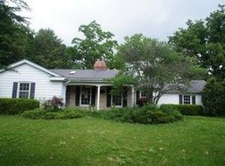 1231 Kaneville Rd, Geneva, IL 60134