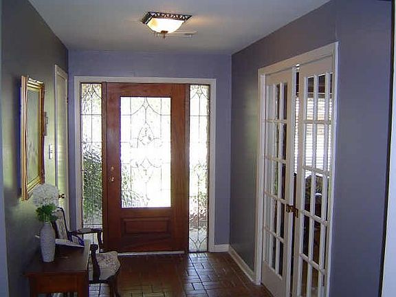ENTRY/FOYER