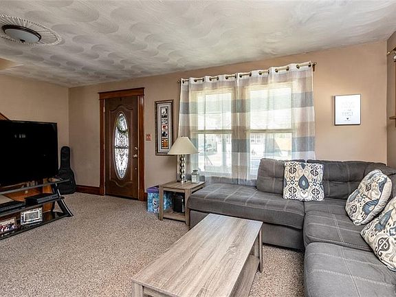 5th image of 213 82nd St