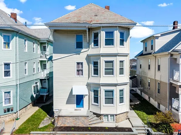233 Belleville Rd, New Bedford, MA 02745