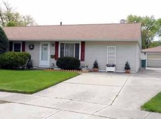 14 Sinde Cir, Romeoville, IL 60446