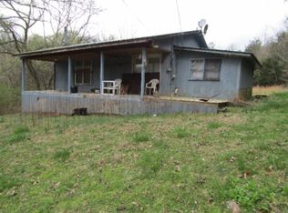 15943 Dennys Ln, Buffalo Valley, TN 38548