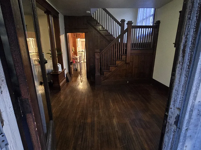 Front Entryway