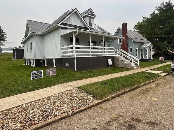 12 S 6th St, Jacksonville, OH 45740