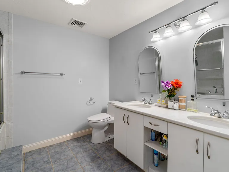 215 Saint Mary St #3 — Photo 13