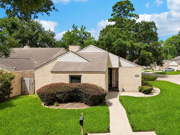 17231 Meadow Butte Dr, Houston, TX 77090