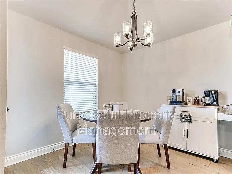 8701 Ricard Dr — Photo 7