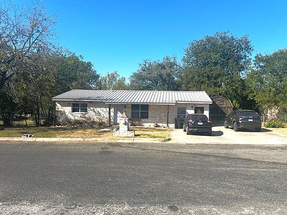 2nd image of 32 Hillcrest Dr