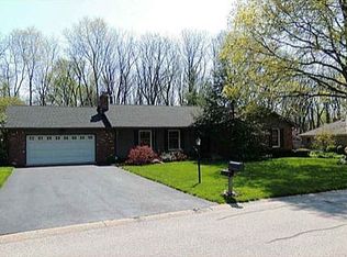 9 Round Hill Rd, Danville, IN 46122