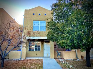 1023 Wellesley Dr SE, Albuquerque, NM 87106