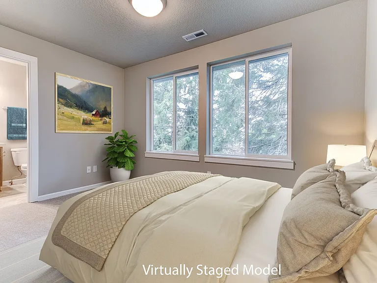 Air Conditioning! Beautiful Newer Construction Home! 3 Master Bedrooms! — Photo 7