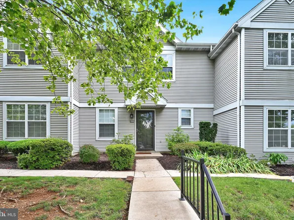 108 Laurel Ct, Wyomissing, PA 19610
