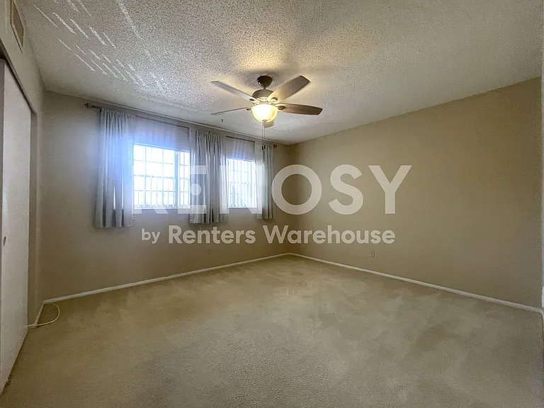 2402 Ecuadorian Way #28 — Photo 14