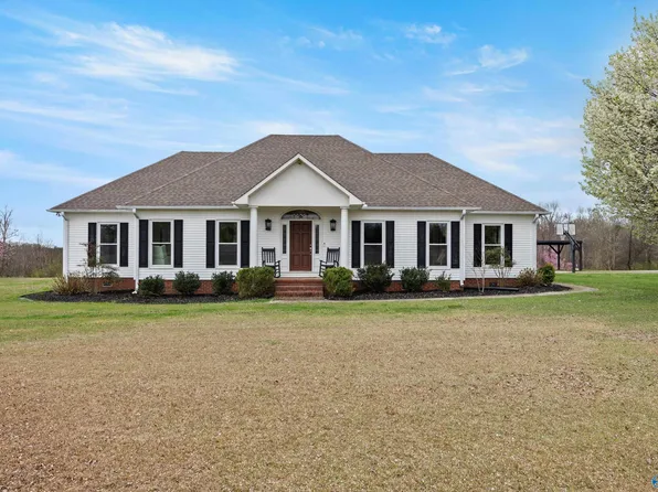 743 Saint John Rd, Baileyton, AL 35019